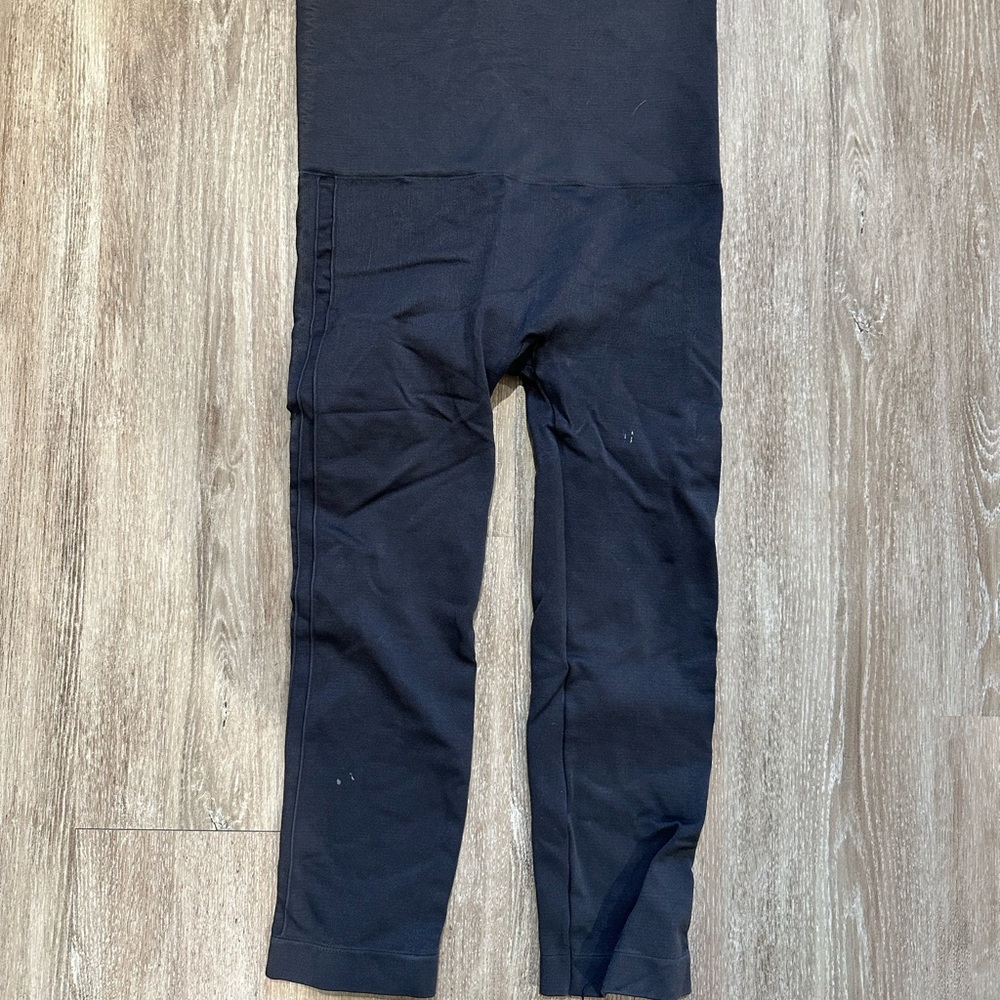 Belly Bandit mother tucker capri